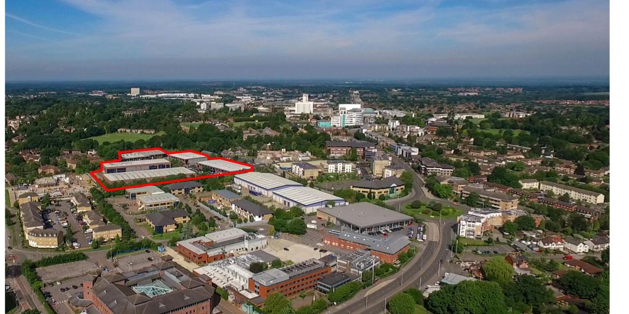 20,000 sq ft Bracknell warehouse let