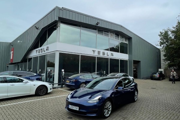 AIPUT acquire the Tesla base at Crawley