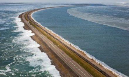 Plans revealed for £2 billion tidal barrage across The Wash