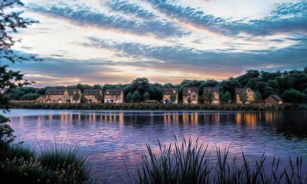 New lakeside homes unveiled at Theale