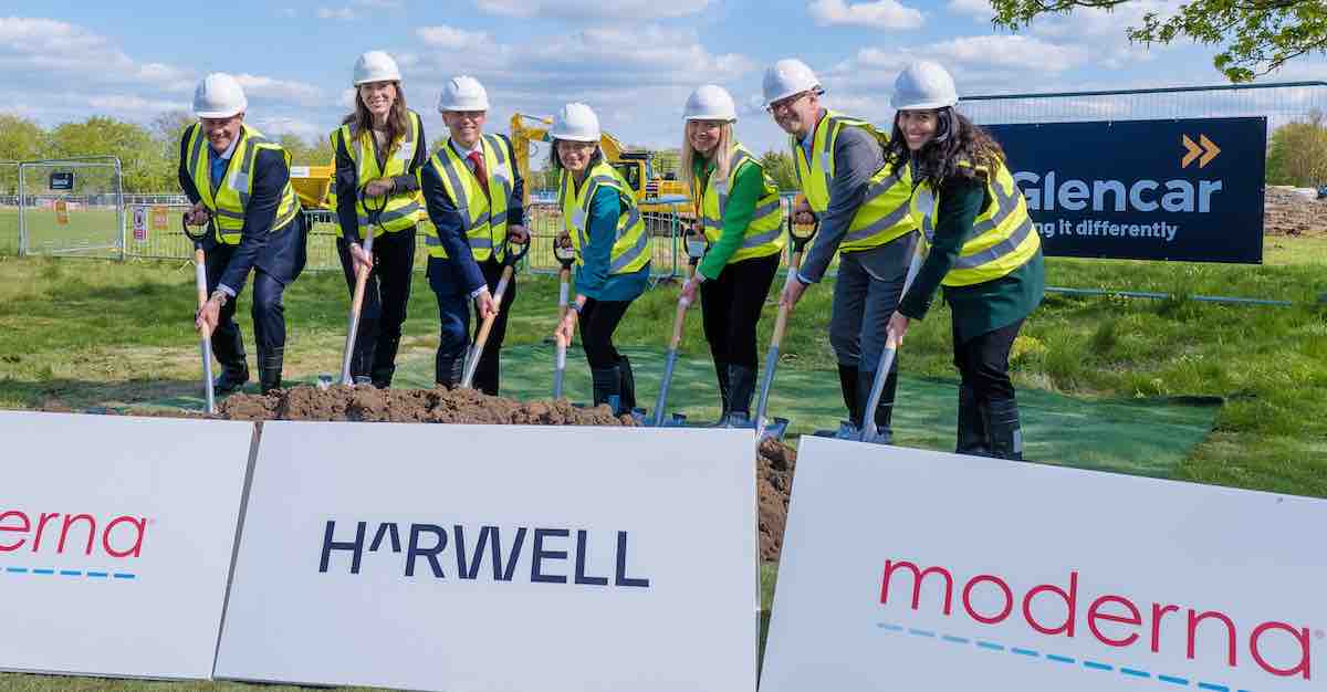 Ground broken at Moderna innovation centre