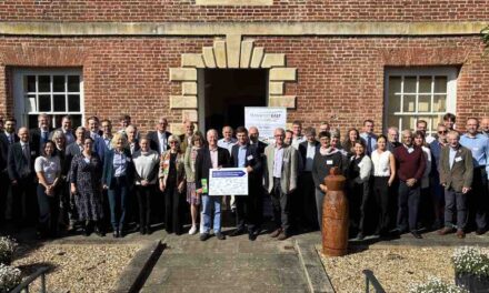 Report argues for extending East West Rail