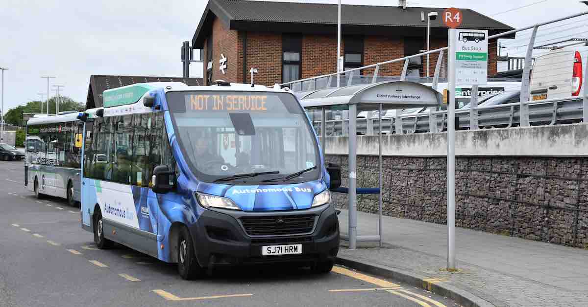 Milton Park staff to go to work on UK’s first electric, autonomous bus service