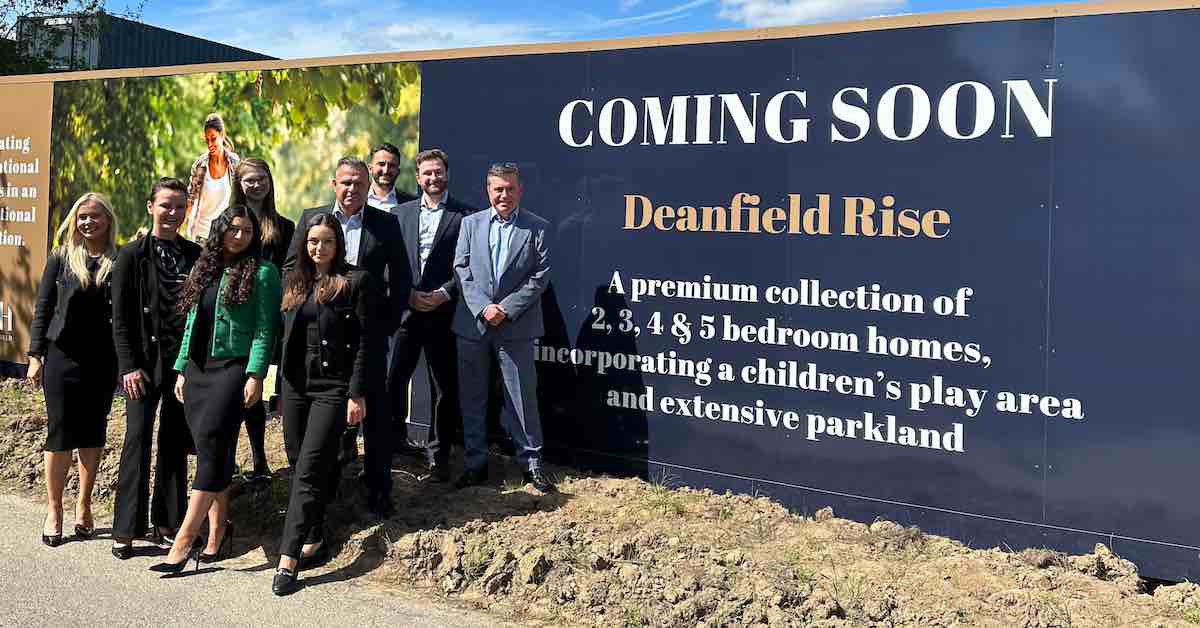 Romans New Homes to sell Deanfield Rise properties