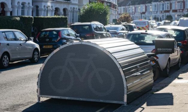 Hammersmith installs 500 bike hangars