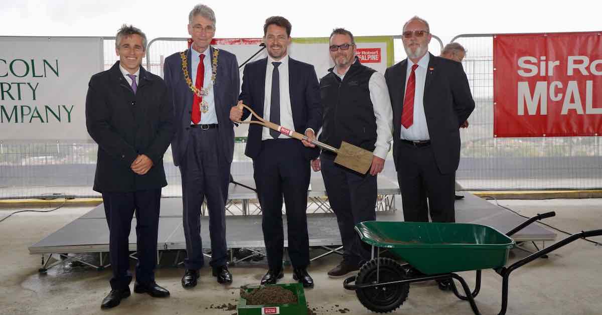 Topping out held at One Station Hill