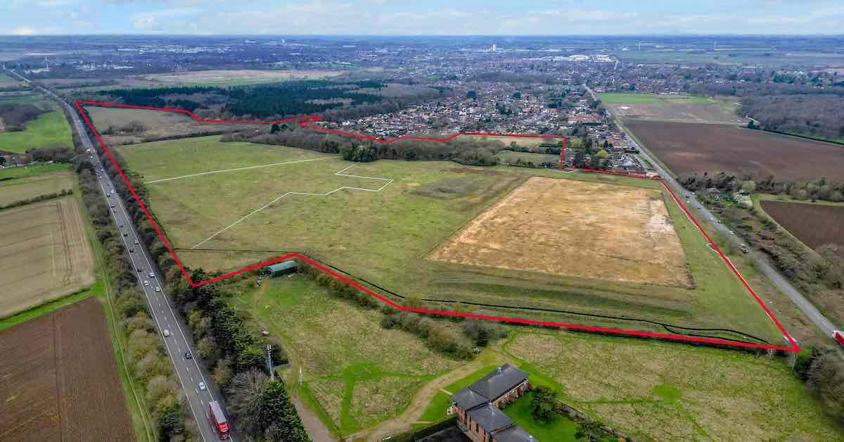 Barratt Homes buys 38-hectare site for 574 homes