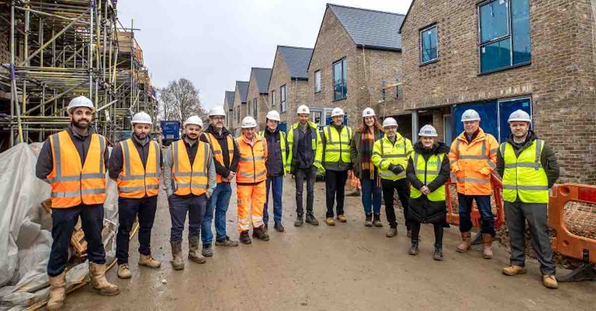 Topping out celebrated at sustainable homes scheme
