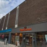 Council puts town centre retail site up for sale