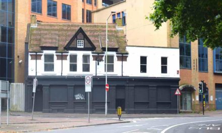 Council pressures developer to paint empty pub